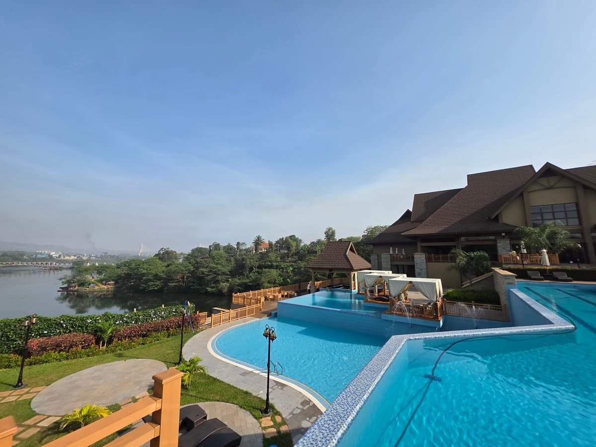 SOURCE OF THE NILE HOTEL